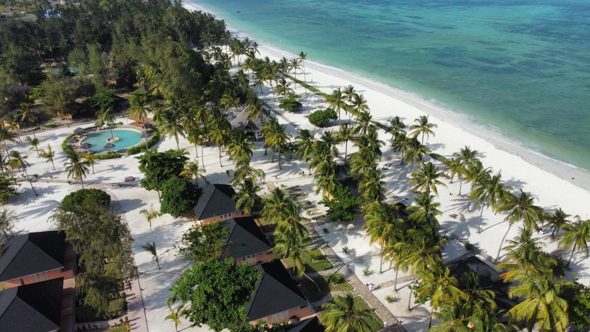 Vrclub Paje Palms Beach Resort Exterior photo